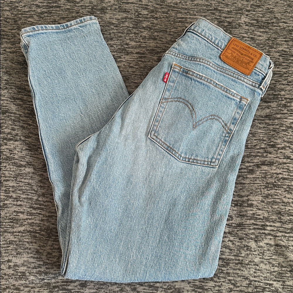 Levi’s Premium Wedgie jeans Size 29 GUC